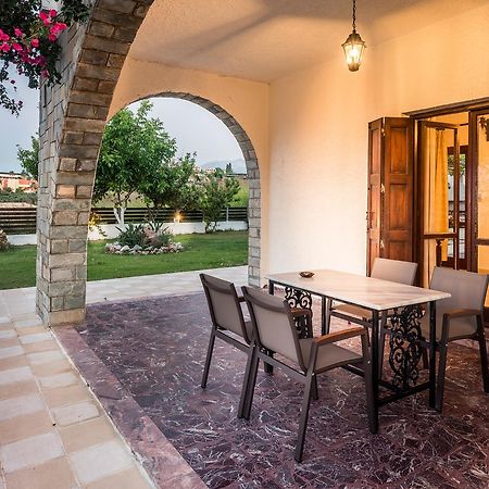 Villa Merabello Agia Marina Exterior foto