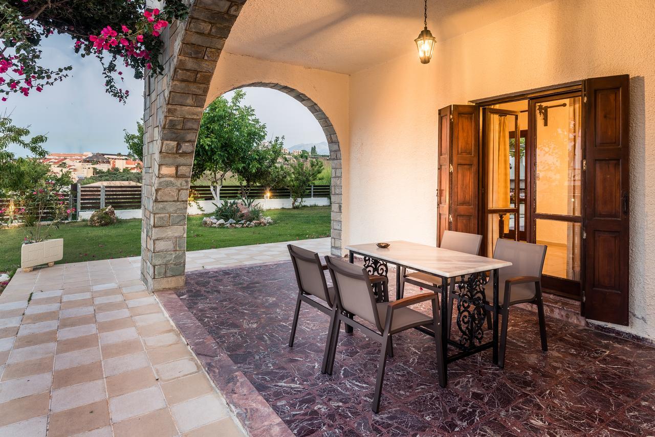 Villa Merabello Agia Marina Exterior foto