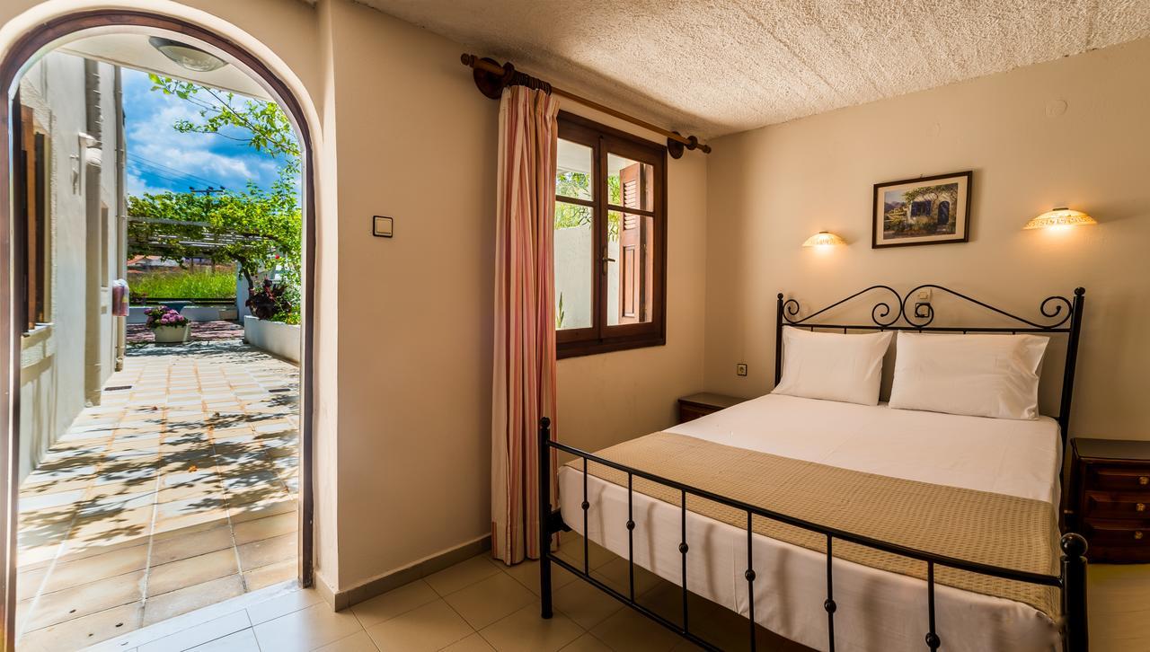 Villa Merabello Agia Marina Exterior foto